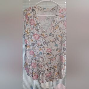 Latched Mama boyfriend nursing tee